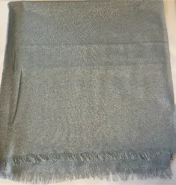 Sjaal licht blauw met glitter