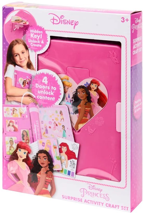 Beleef een magisch avontuur met de Disney Princess Surprise Activity Craft Set! Deze unieke knutseldoos bevat niet alleen creatieve activiteiten, maar ook een spannend verrassingselement: 4 deuren die je kunt openen. Achter elke deur wacht een nieuwe verrassing die zorgt voor urenlang speel- en knutselplezier. Er zit een verborgen sleutel in de set verstopt. Kinderen moeten deze eerst vinden voordat ze de deuren kunnen openen. Dat maakt de ontdekkingstocht nóg leuker en spannender – net alsof ze zelf een prinsessenqueeste beleven!